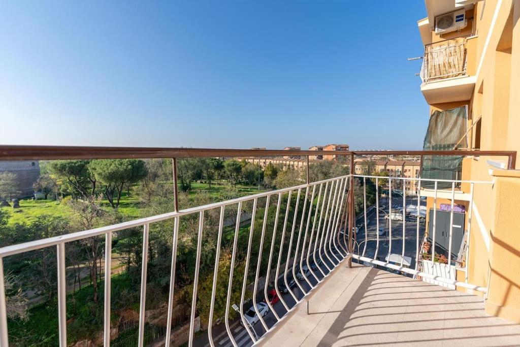 A 100m Dal Tram Gordiani House * Rom